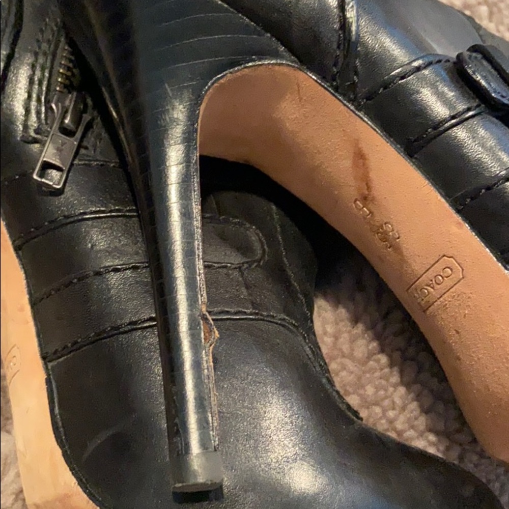 Coach leather tall boot size 8.5 - Picture 3 of 4